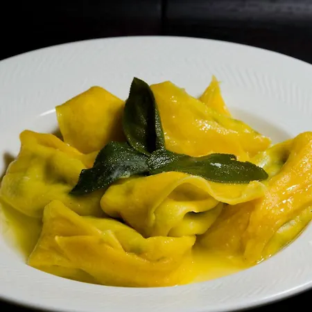 洛坎达拉卡泽拉酒店 酒店 4*